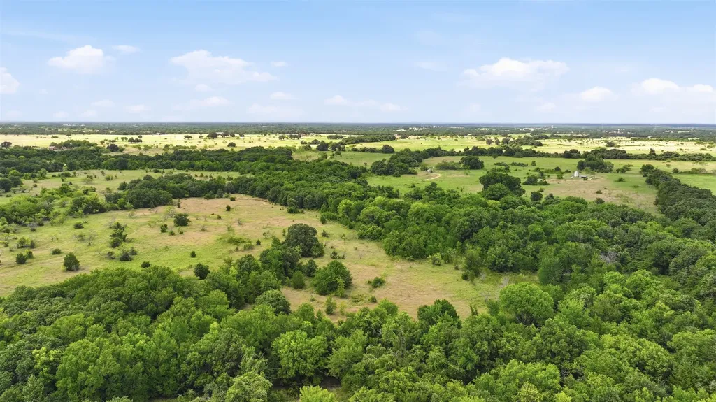 647 County Road 1480 Alvord TX 76225