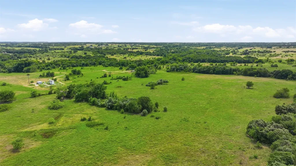 647 County Road 1480 Alvord TX 76225