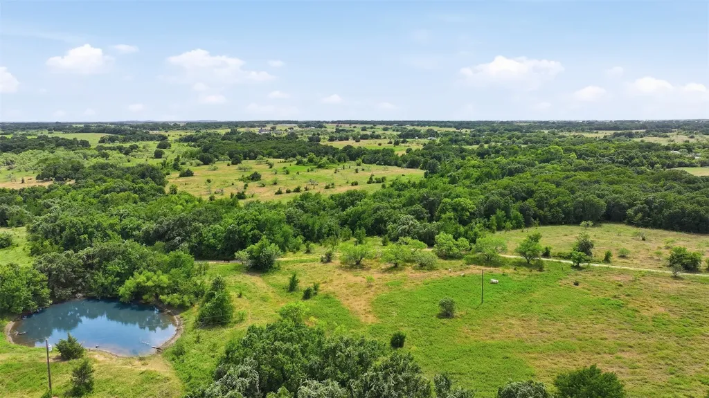647 County Road 1480 Alvord TX 76225