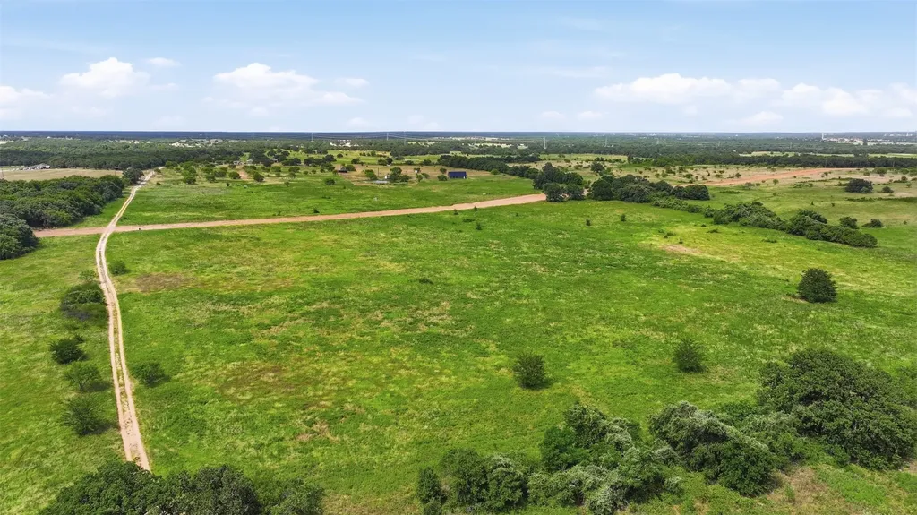 647 County Road 1480 Alvord TX 76225