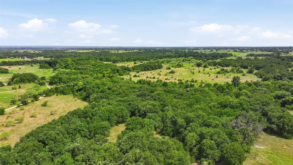 647 County Road 1480 Alvord TX 76225