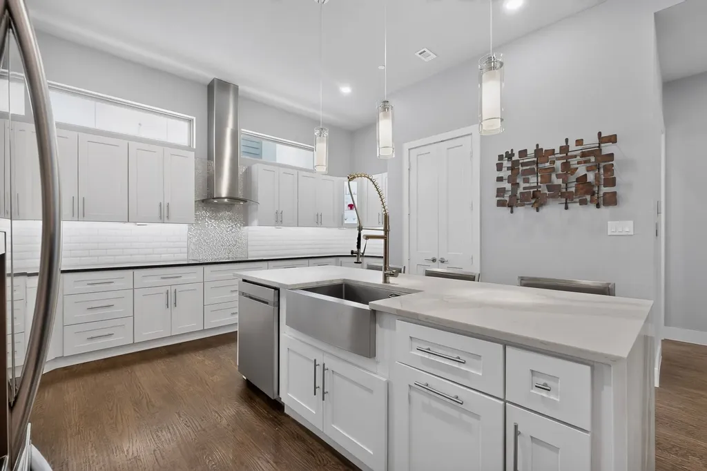 3170 Carmel Street Dallas TX 75204