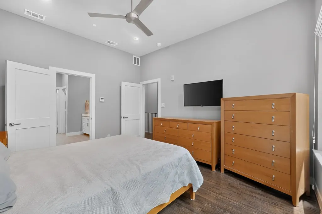 3170 Carmel Street Dallas TX 75204