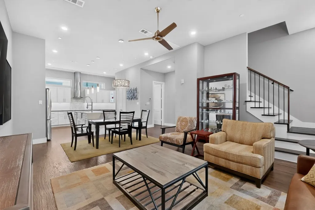 3170 Carmel Street Dallas TX 75204