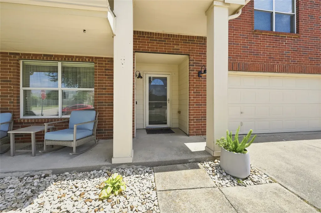 212 Cheyenne Drive Waxahachie TX 75165