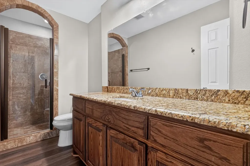 624 Hallvale Drive White Settlement TX 76108