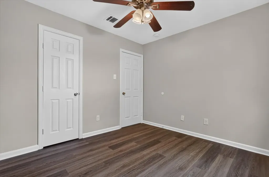 624 Hallvale Drive White Settlement TX 76108