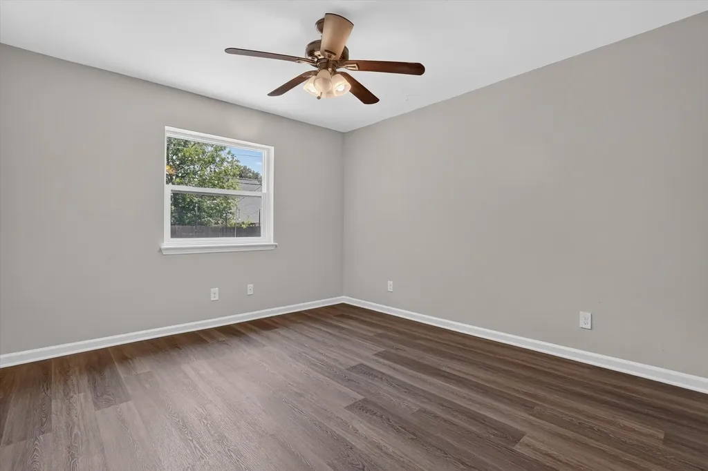 624 Hallvale Drive White Settlement TX 76108