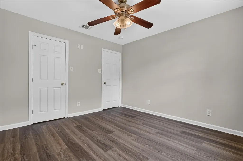 624 Hallvale Drive White Settlement TX 76108