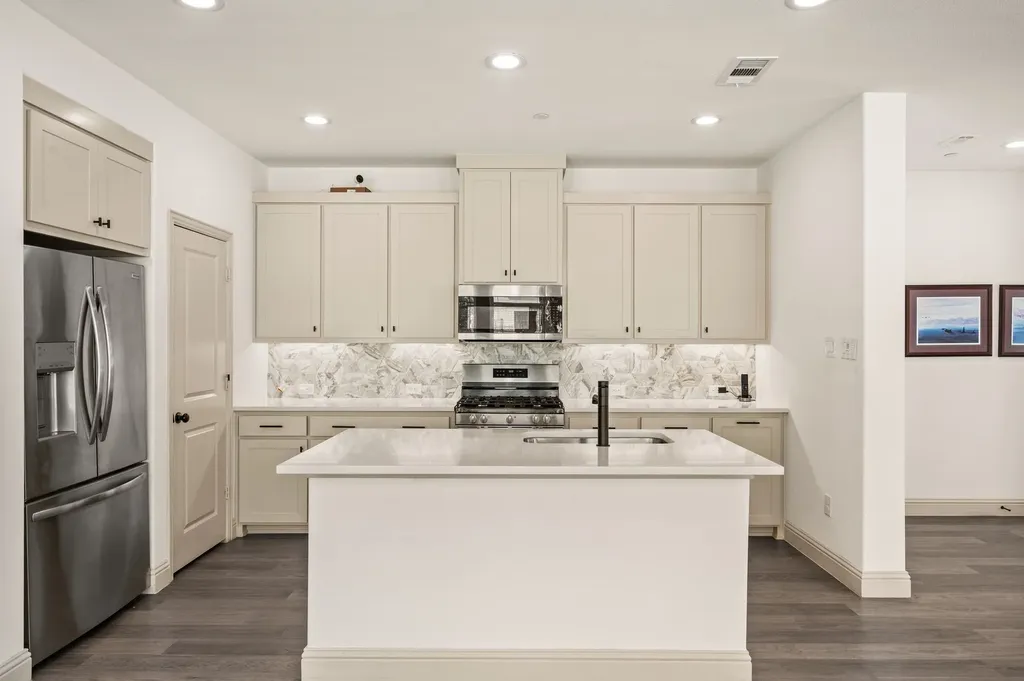 4348 James Street North Richland Hills TX 76180