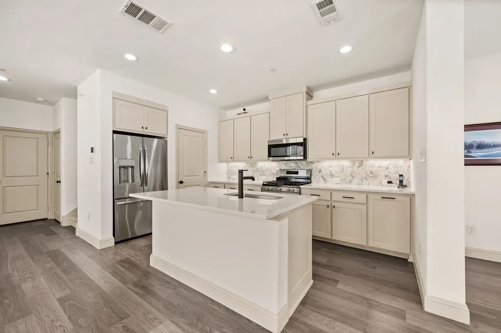 4348 James Street North Richland Hills TX 76180