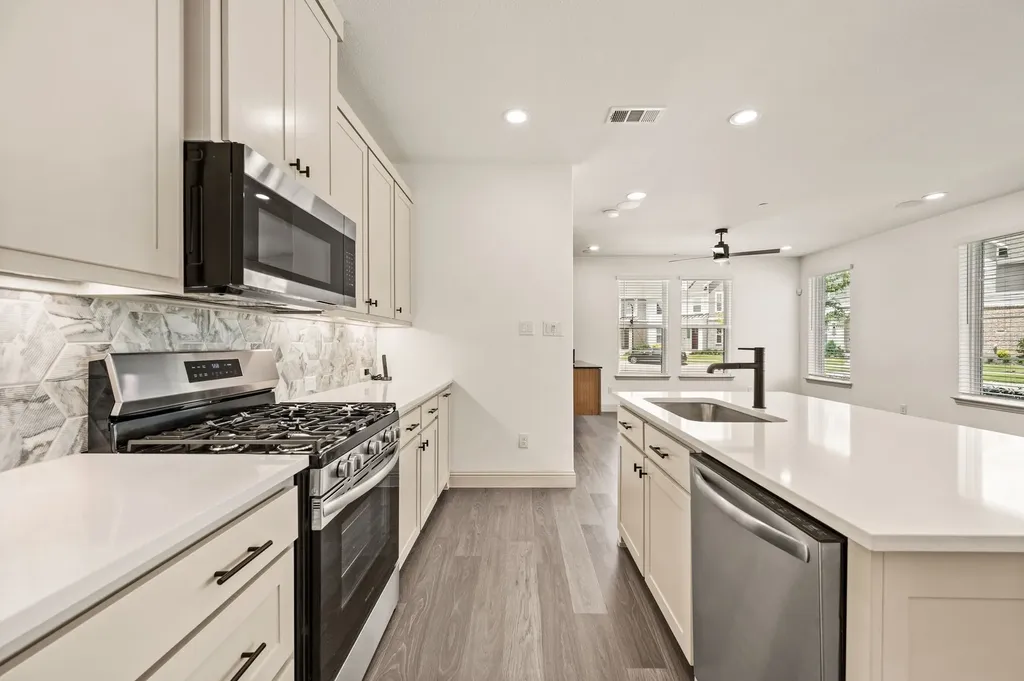 4348 James Street North Richland Hills TX 76180