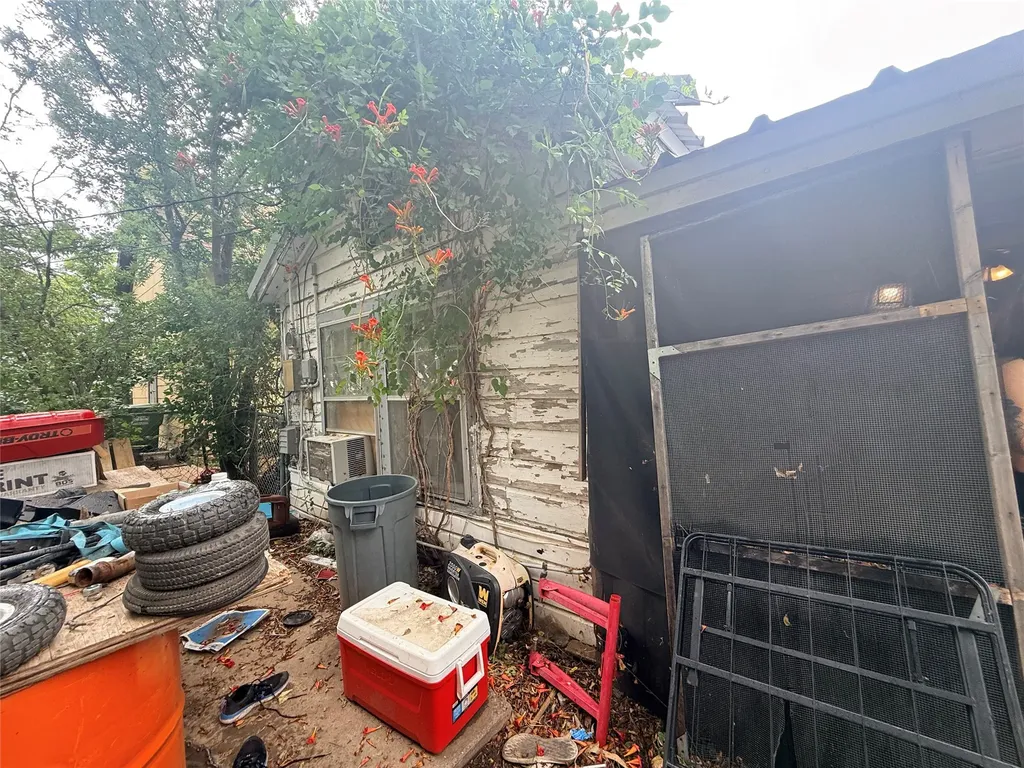 311 SW 3rd Street Mineral Wells TX 76067