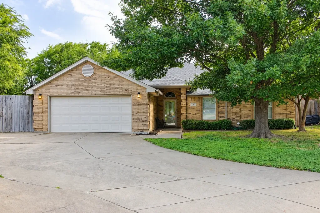 1792 Independence Road Blue Mound TX 76131