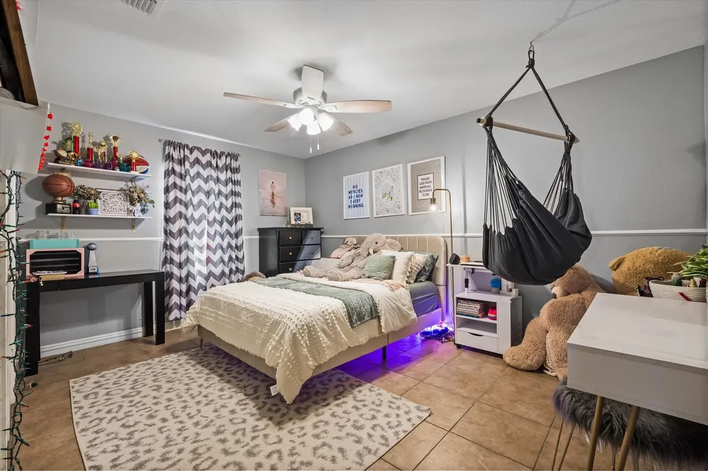 169 Vz County Road 1503 Van TX 75790