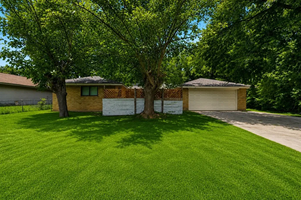 600 Terrace Drive Desoto TX 75115