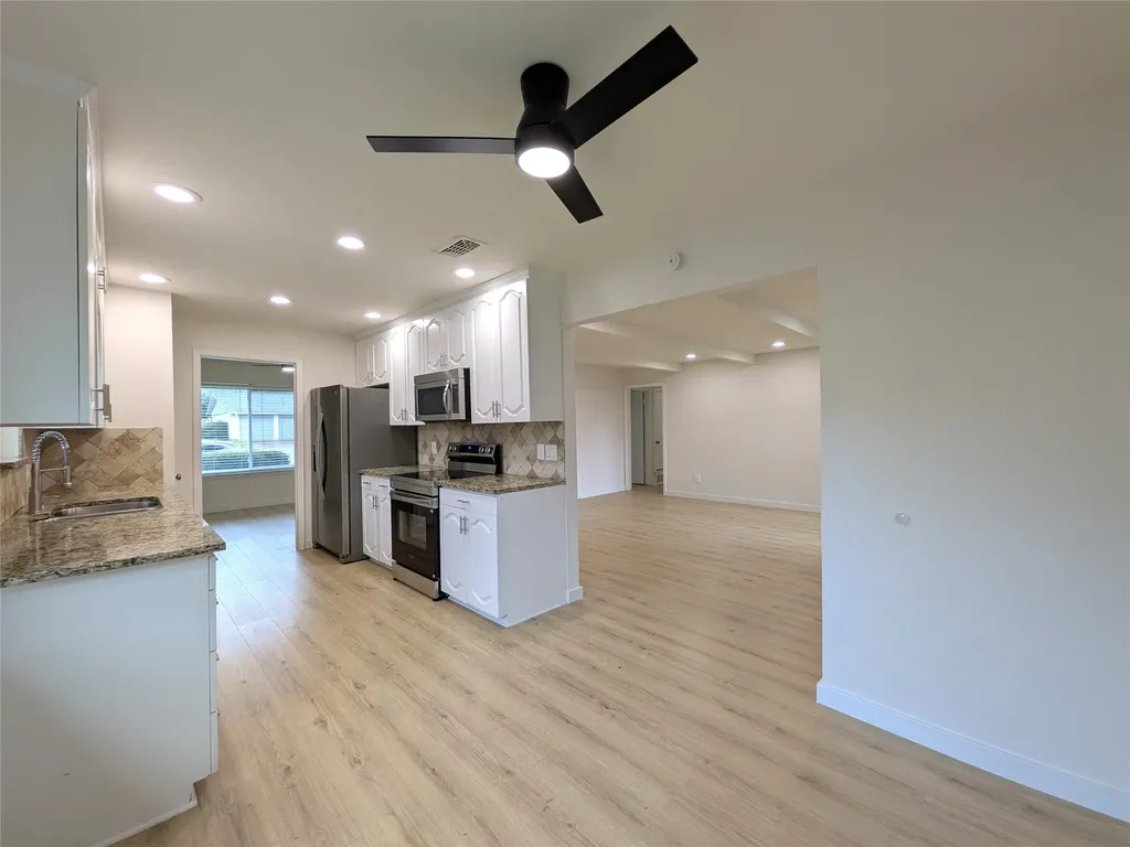 1400 Oakhill Drive Plano TX 75075