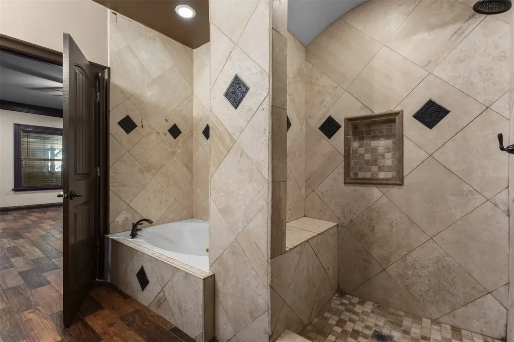 3030 Weisenberger Drive Dallas TX 75212