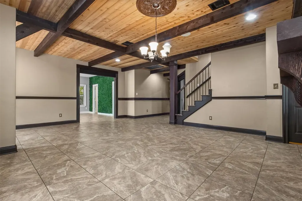 3030 Weisenberger Drive Dallas TX 75212