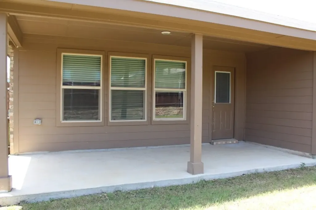 708 Spaulding Street Justin TX 76247