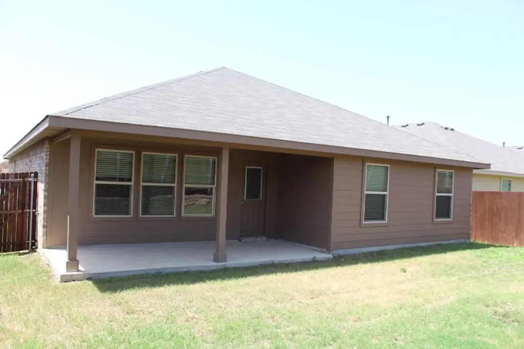 708 Spaulding Street Justin TX 76247