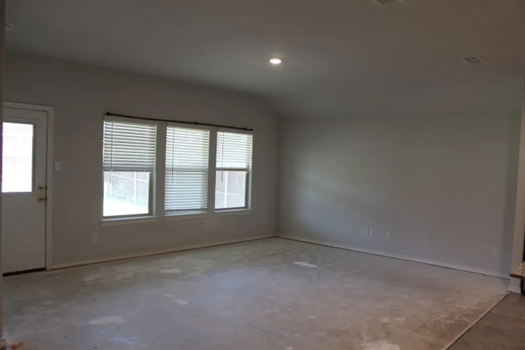 708 Spaulding Street Justin TX 76247
