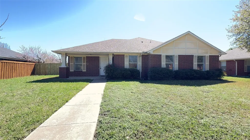 7632 Livvie Meador Lane Dallas TX 75227
