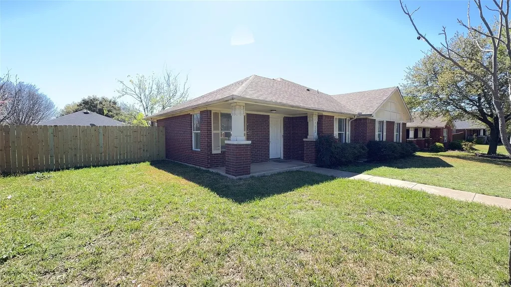 7632 Livvie Meador Lane Dallas TX 75227