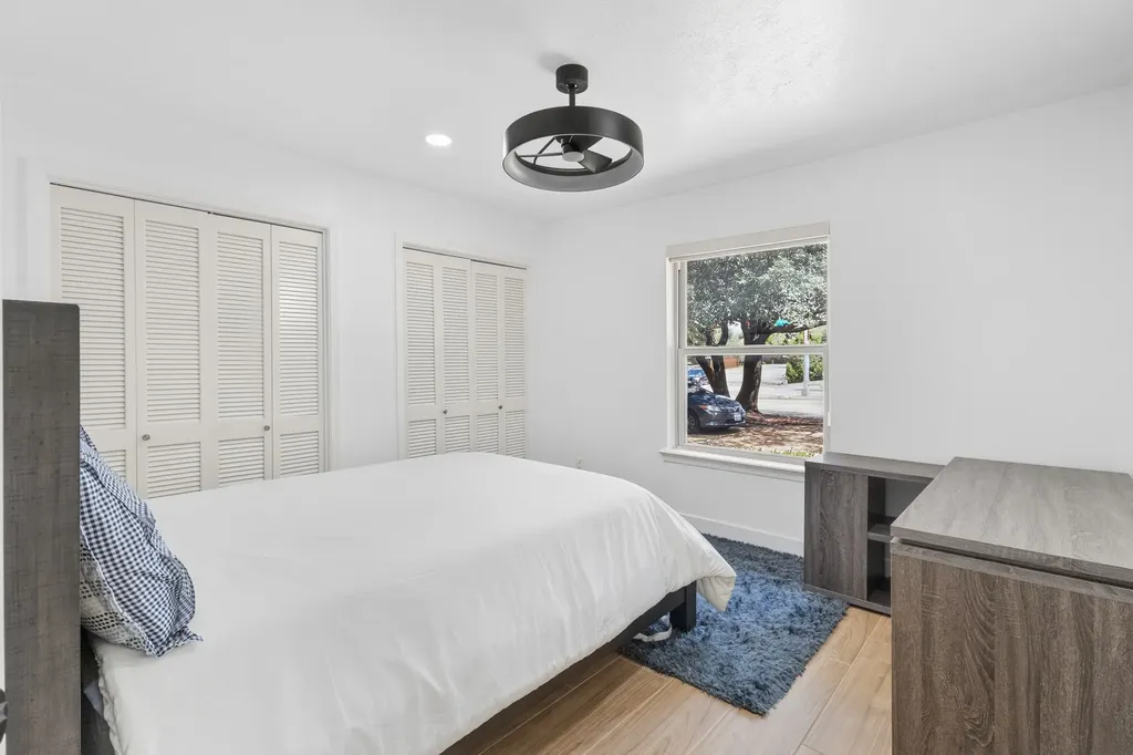 3908 Royal Lane Dallas TX 75229