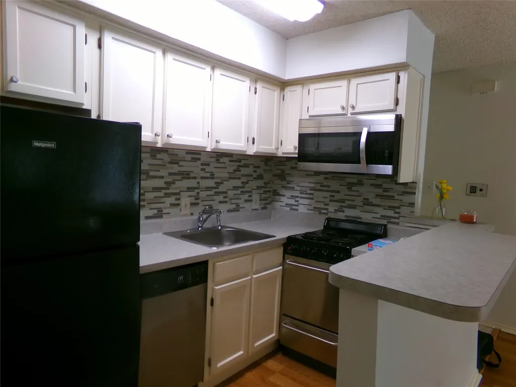 2311 Basil Drive Arlington TX 76006