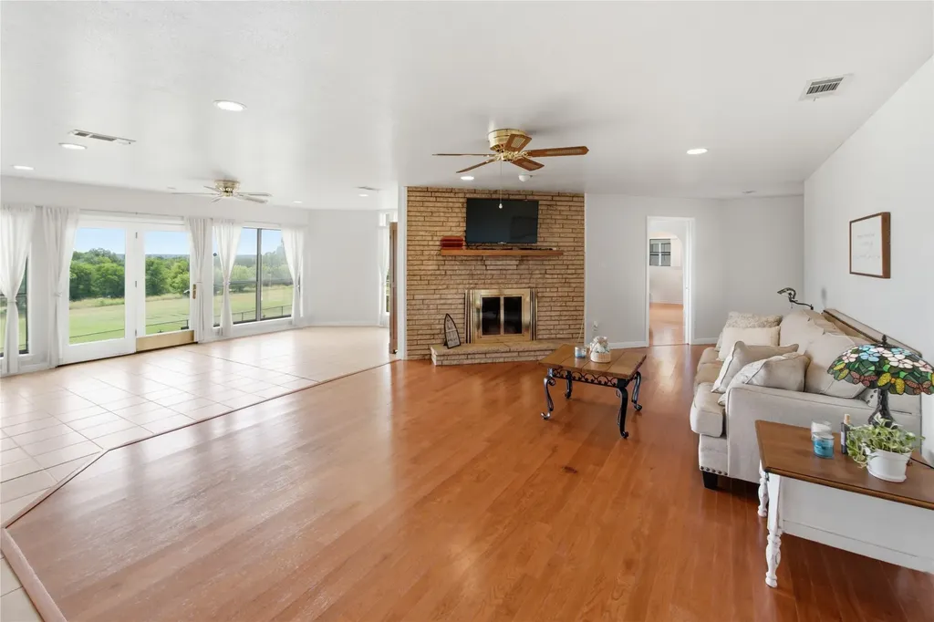 181 County Road 1747 Clifton TX 76634