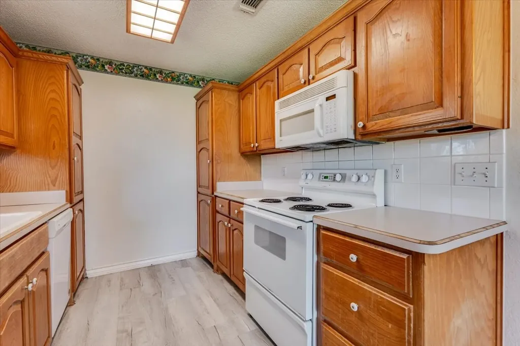 601 Deer Pond Drive Willow Park TX 76087