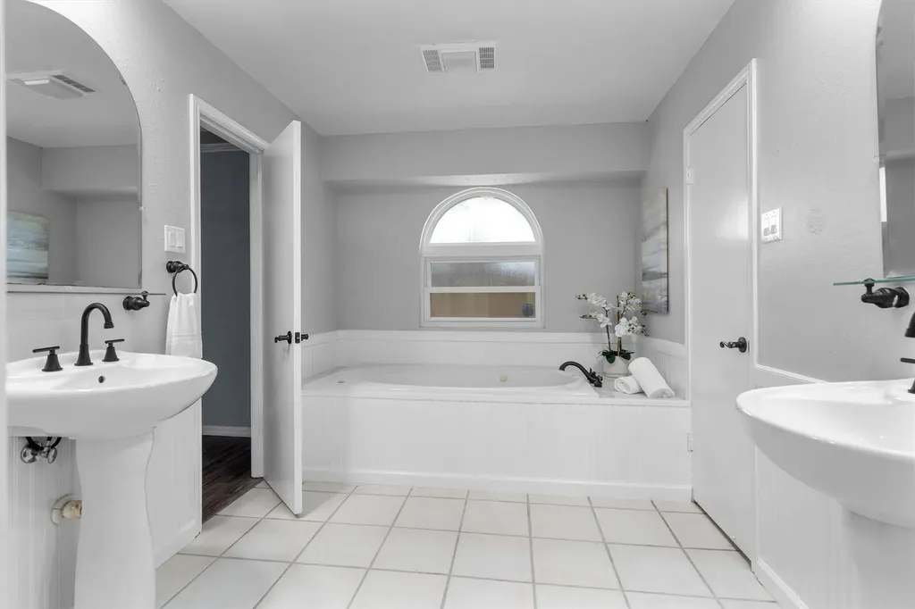 1719 Brighton Drive Carrollton TX 75007