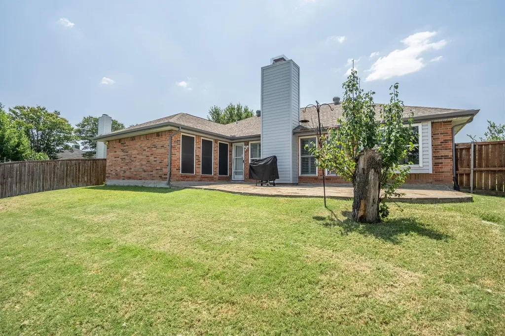 1719 Brighton Drive Carrollton TX 75007