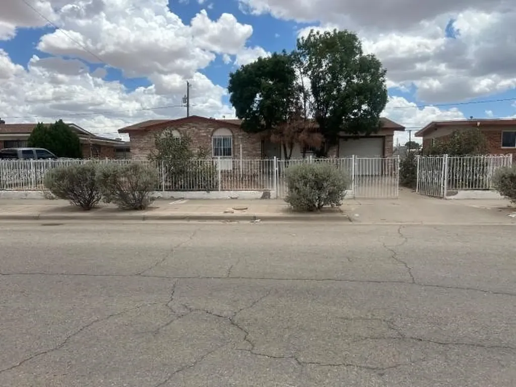 5520 Sarah Anne Avenue El Paso TX 79924