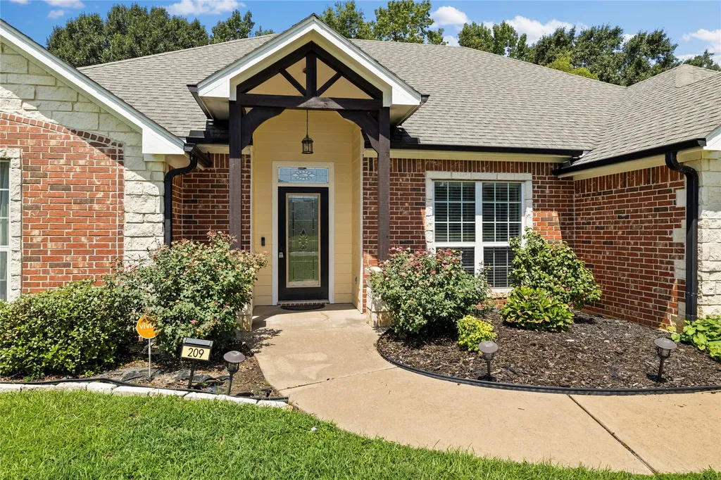 209 Morningstar Drive Longview TX 75605