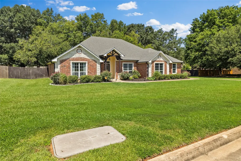 209 Morningstar Drive Longview TX 75605