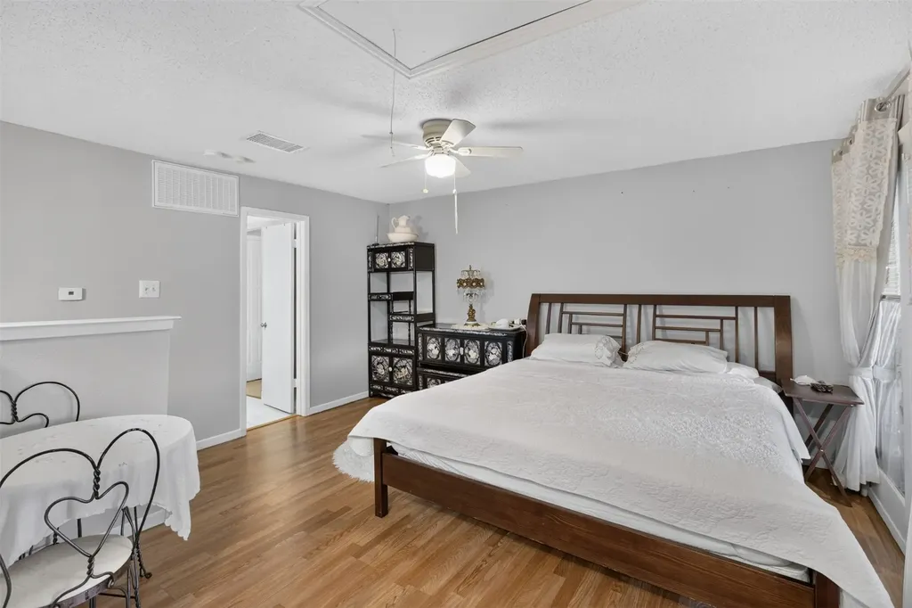 5550 Spring Valley Road Dallas TX 75254