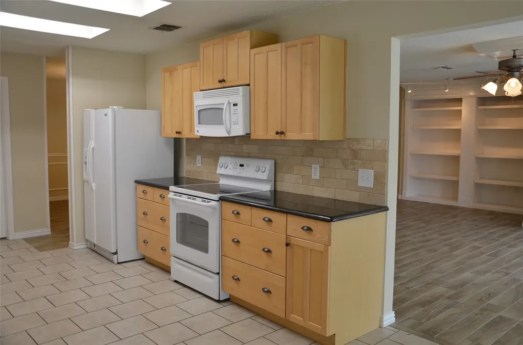 4132 Jenny Lake Trail Fort Worth TX 76244