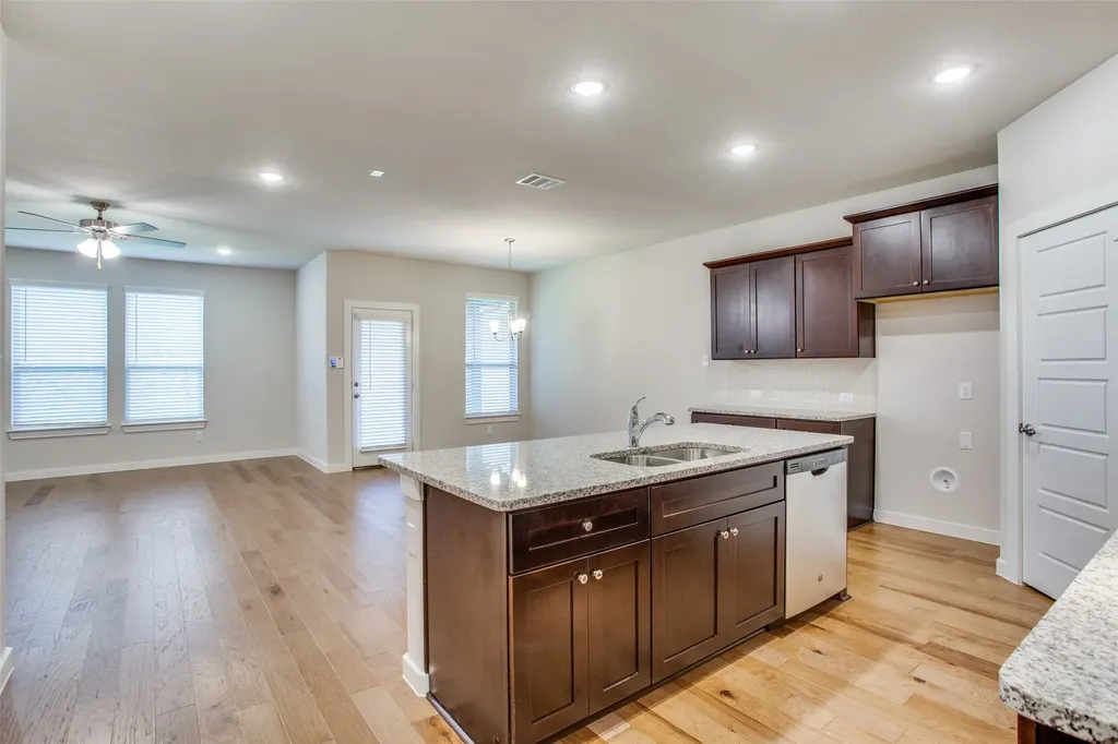 1432 Monarch Trail Northlake TX 76226