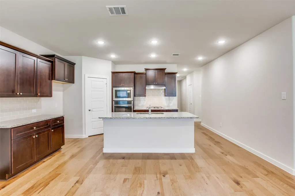 1432 Monarch Trail Northlake TX 76226