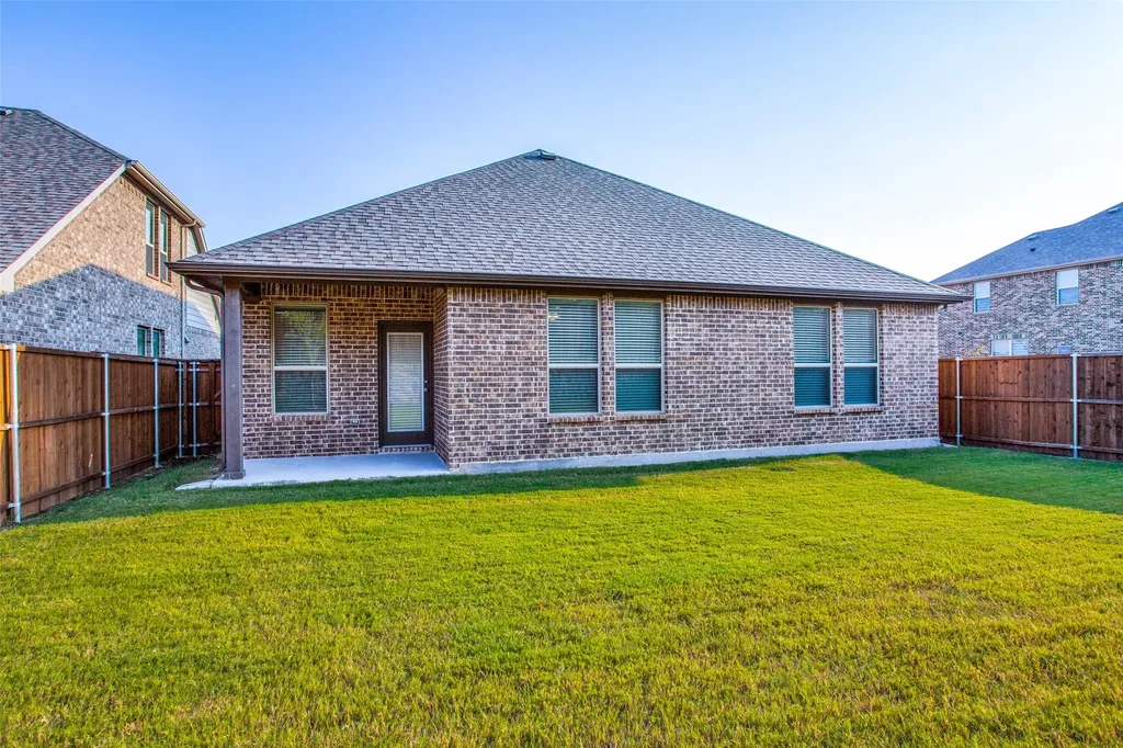 1432 Monarch Trail Northlake TX 76226
