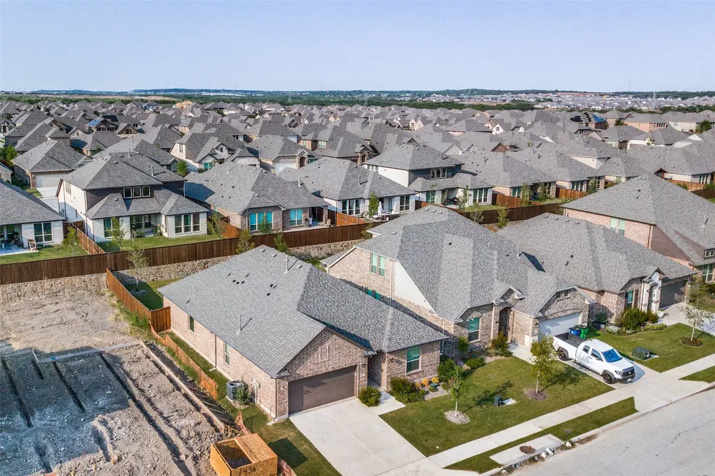 1432 Monarch Trail Northlake TX 76226