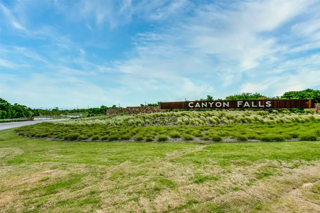 1432 Monarch Trail Northlake TX 76226