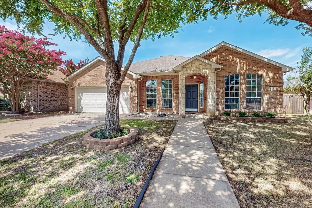 165 Hirth Drive Crowley TX 76036
