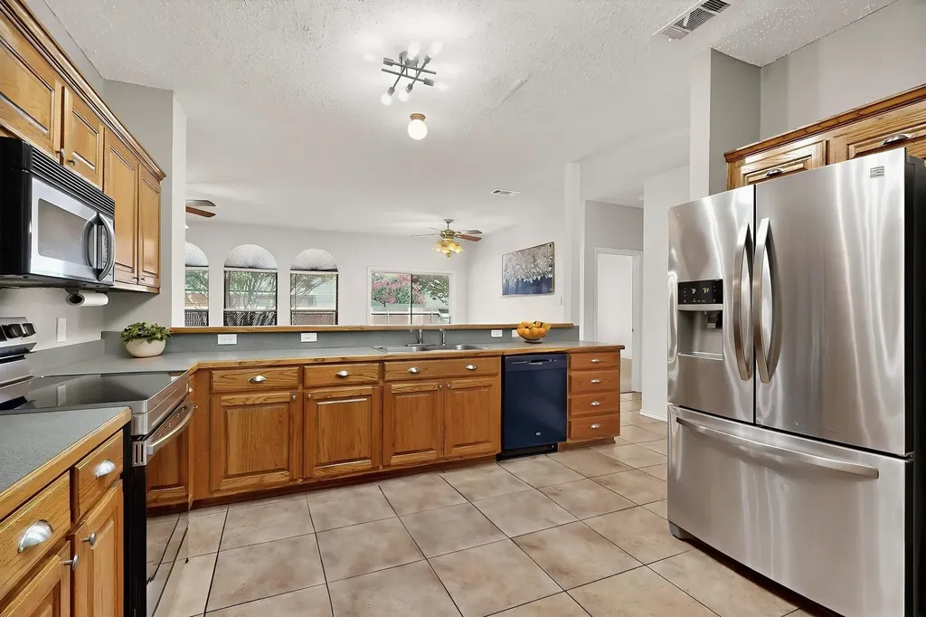 165 Hirth Drive Crowley TX 76036