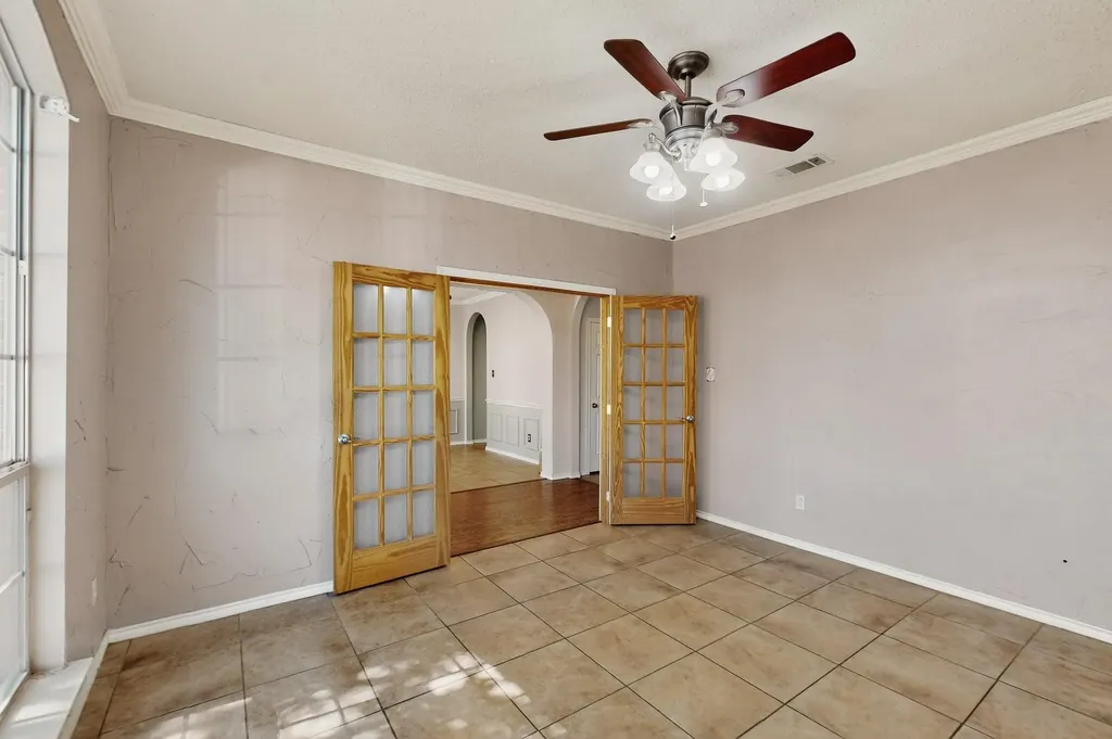 165 Hirth Drive Crowley TX 76036