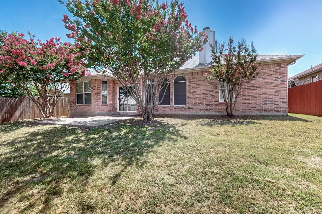 165 Hirth Drive Crowley TX 76036