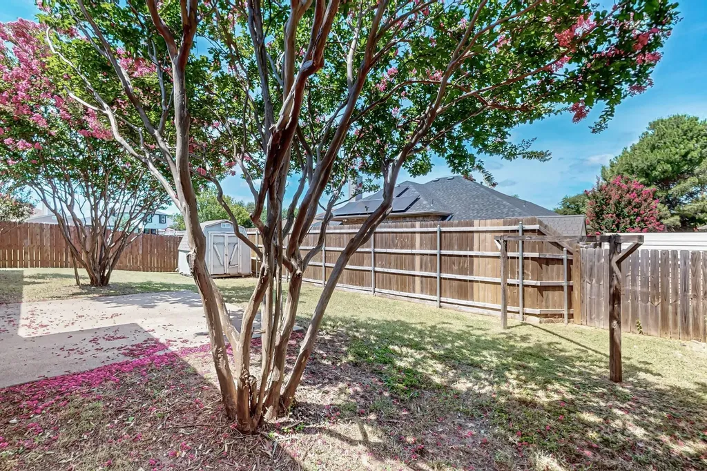 165 Hirth Drive Crowley TX 76036