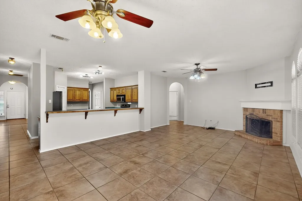 165 Hirth Drive Crowley TX 76036